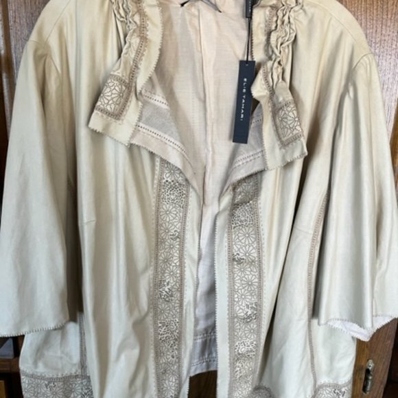 Elie Tahari - Picture 4 of 10